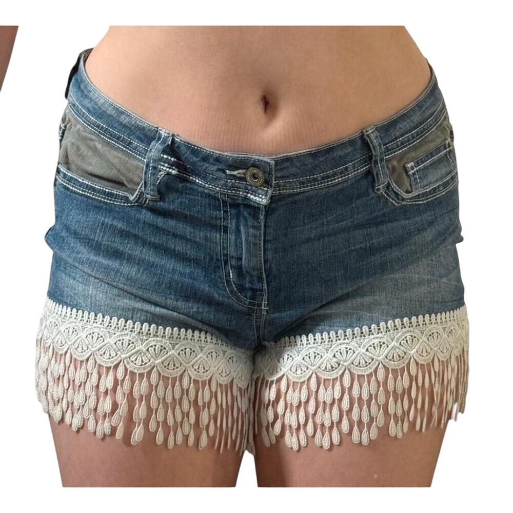 Vintage Y2K Lei Low Rise Lace Fringe Shorts Small